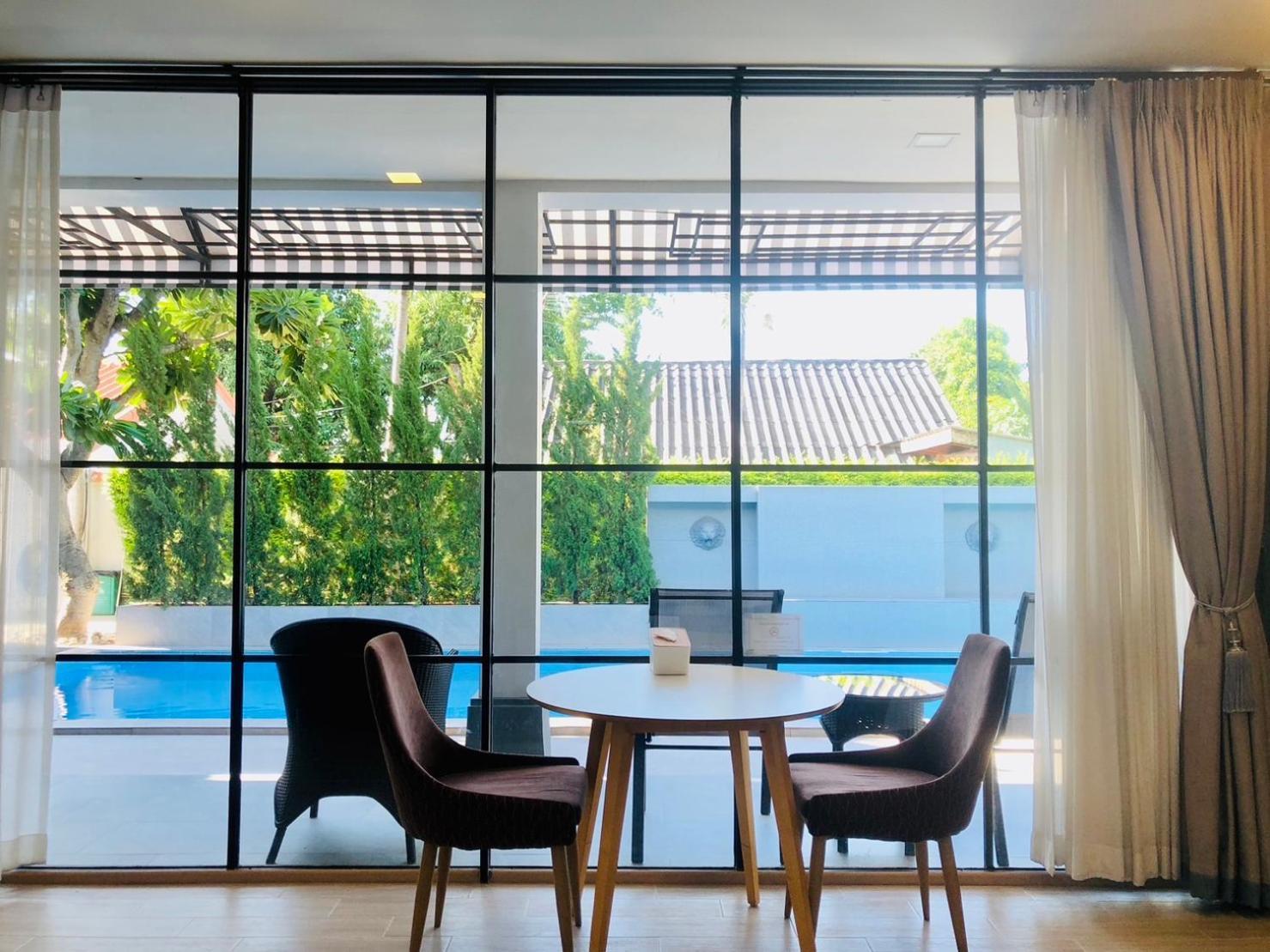 La Riva Boutique Hotel Kamphaeng Phet Exterior photo