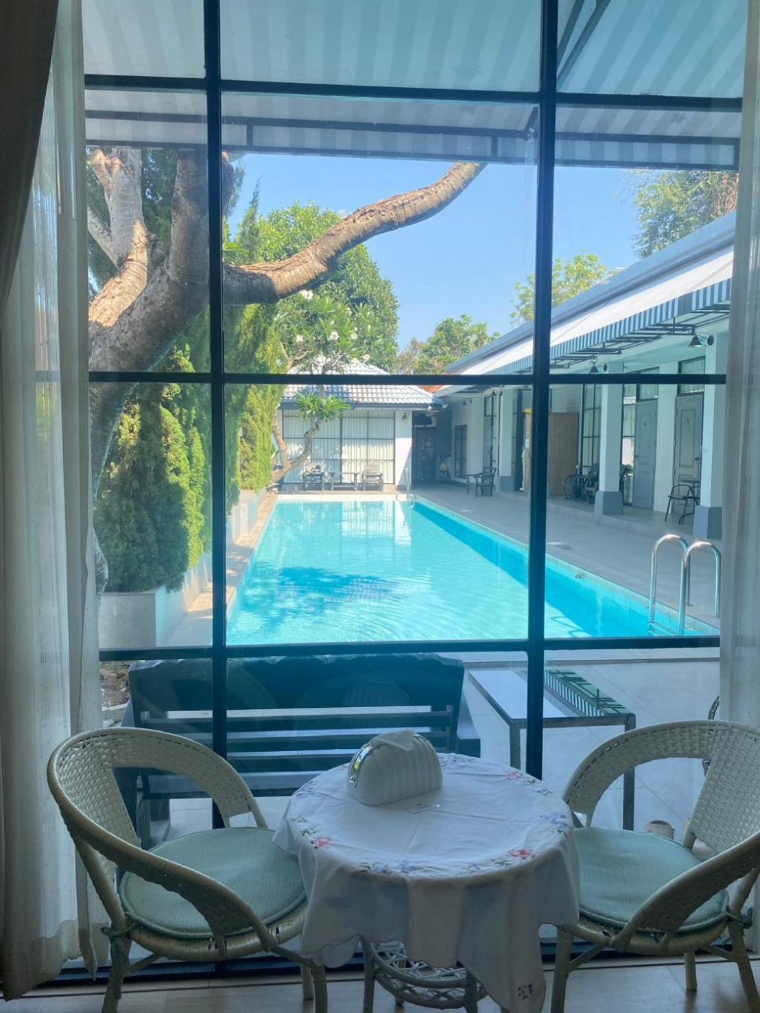 La Riva Boutique Hotel Kamphaeng Phet Exterior photo