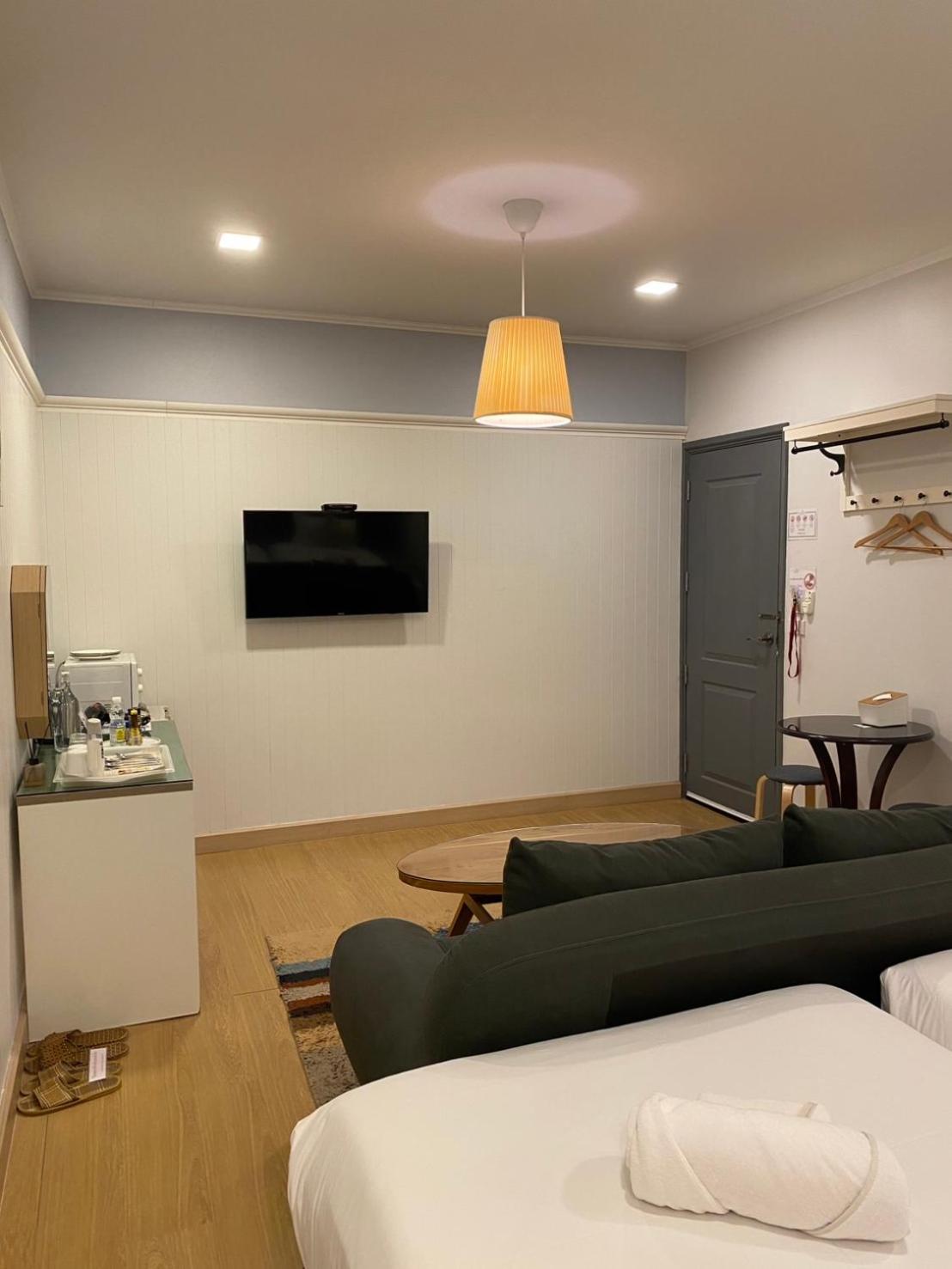 La Riva Boutique Hotel Kamphaeng Phet Exterior photo