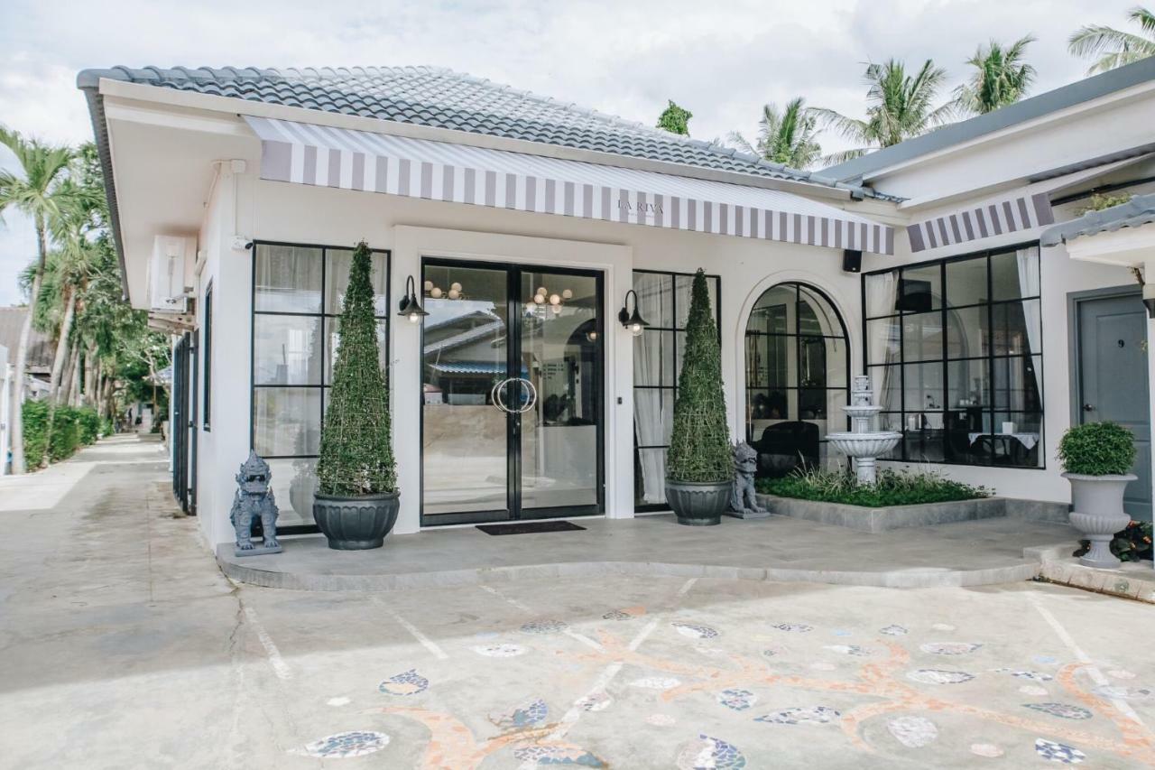 La Riva Boutique Hotel Kamphaeng Phet Exterior photo